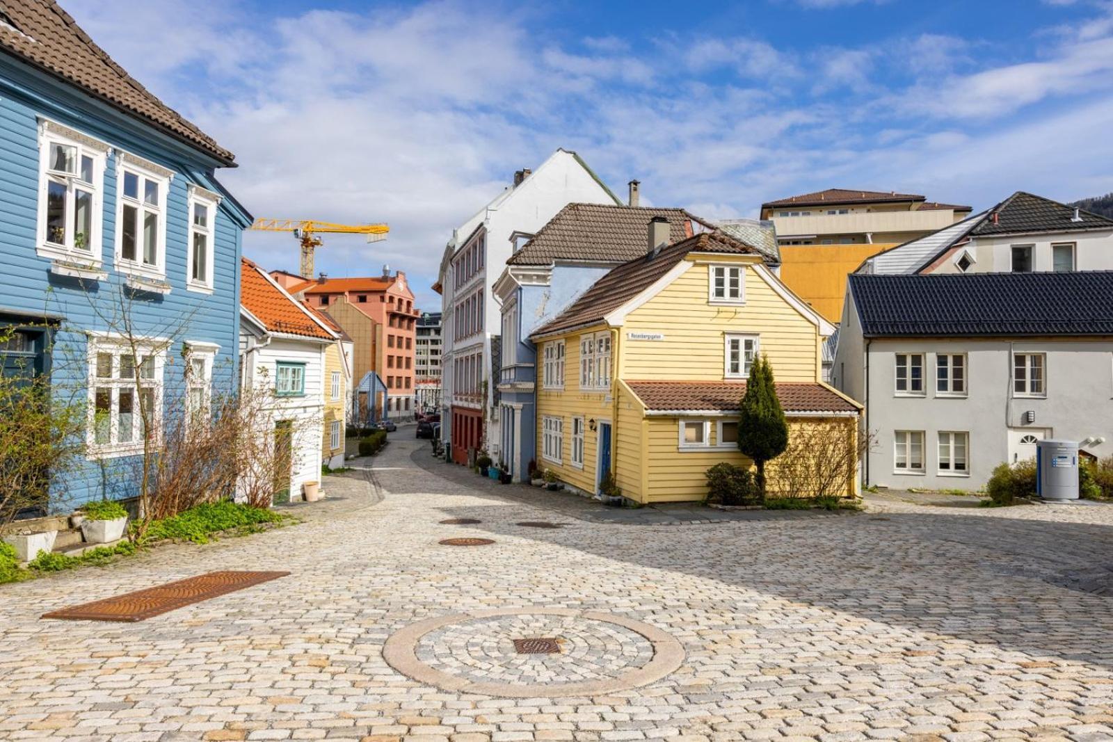 Urban Retreat, Gateway To Bergen Apartment Exterior photo